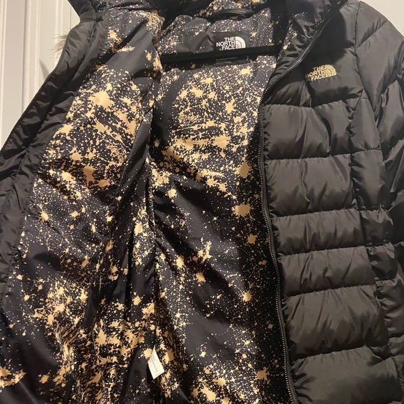 The North Face Black Puffer Jacket, Small - Picture 4 of 7
